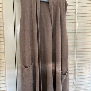 NWT Gray Sleeveless Cardigan with Pockets and Drawstring